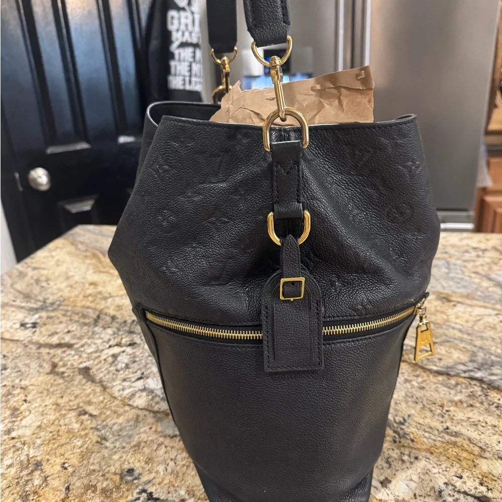 **SOLD**

Louis Vuitton Monogram Empreinte 2WAY Shoulder Bag - Picture 2 of 12